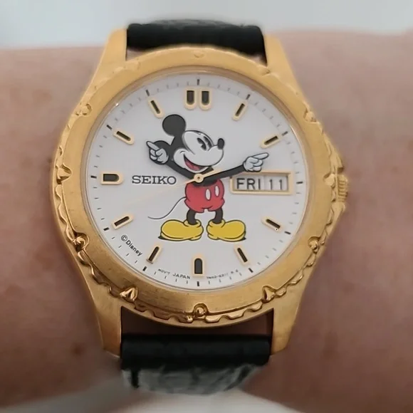 Seiko Disney Micky Mouse Woman's Watch